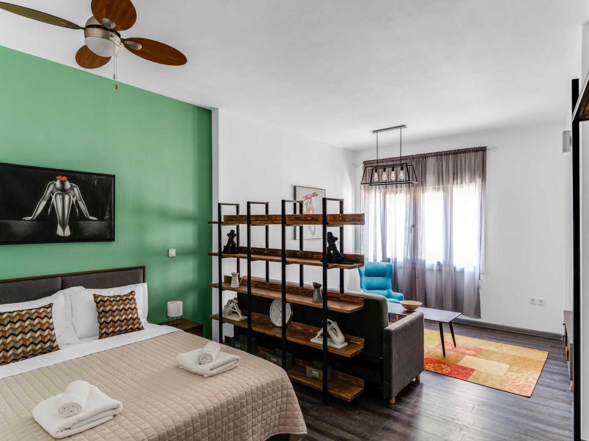 Yalarent Luxury Apartments In The Heart Of The City أثينا المظهر الخارجي الصورة